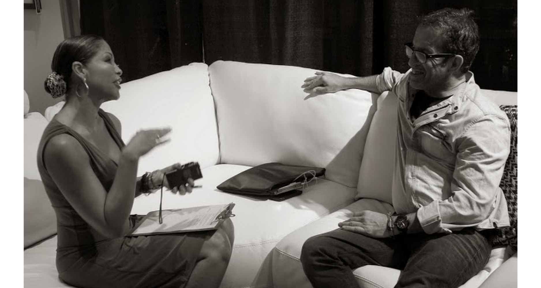 Lissette Rondon interviewing Fashion designer, Kemmeth Cole at Aventura Mall in 2013. Photo Credit: Frank E. Diaz for Miami Fashion Spotlight.
