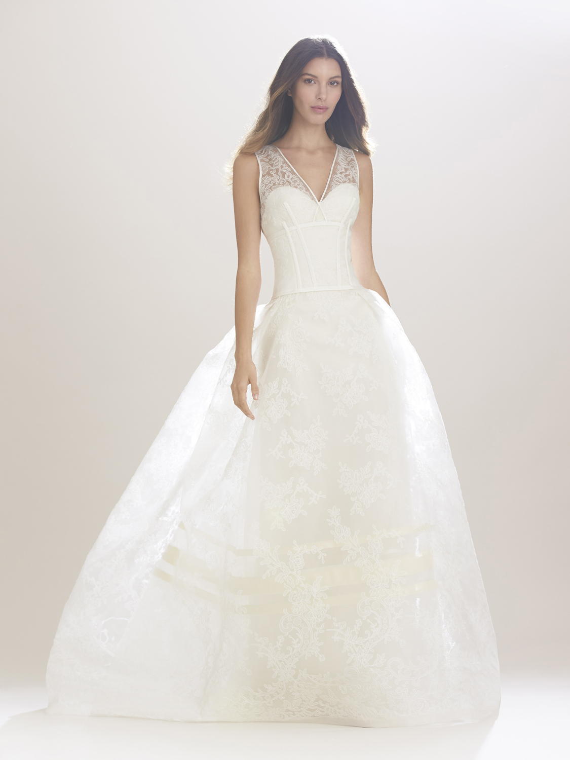 Winter White Wedding: Carolina Herrera Bridal Fall 2016