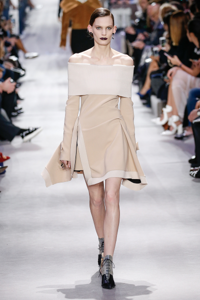 Christian Dior Fall/Winter 2016 at PFW