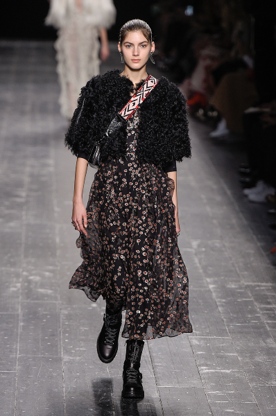 Valentino Fall/Winter 2016 at PFW