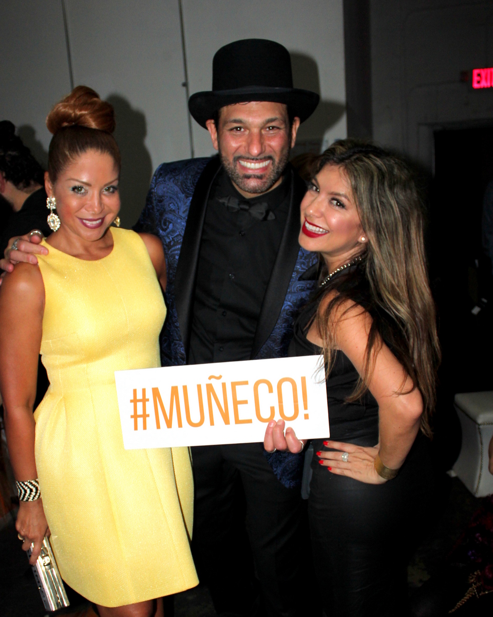 Out & About: #Muñeco!