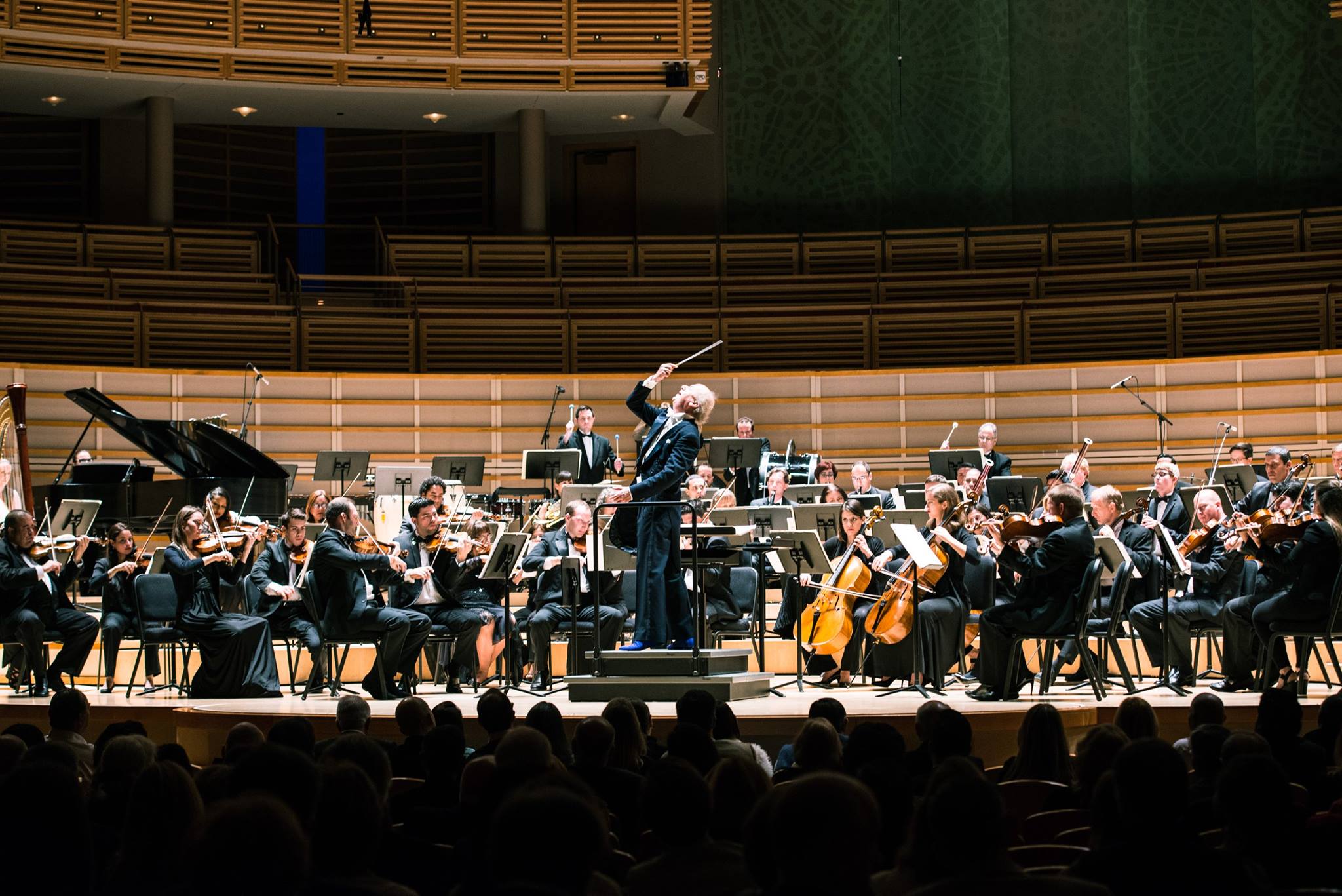 La Orquesta Sinfónica de Miami, bajo la batuta del Maestro Eduardo Marturet regresa el 23 de Octubre con el concierto ‘Grand Season Opening’.
