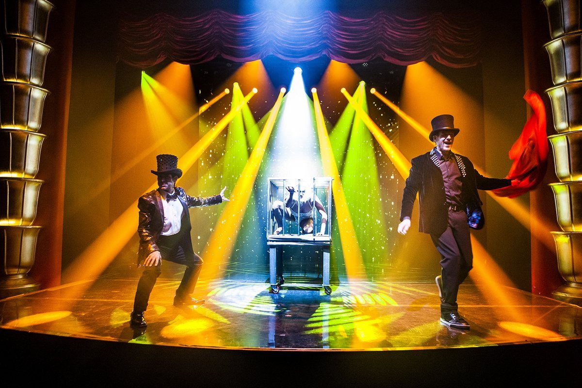 Magique at Faena Theater: Under the Spotlight