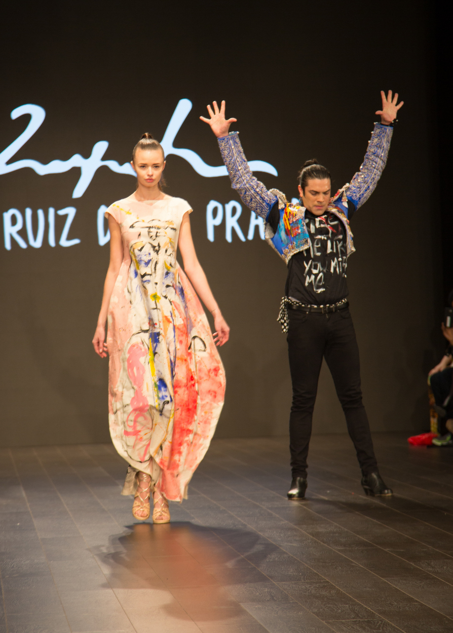 Domingo Zapata y Agatha Ruiz de la Prada realizan exitosa colaboración de moda en Los Ángeles Fashion Week