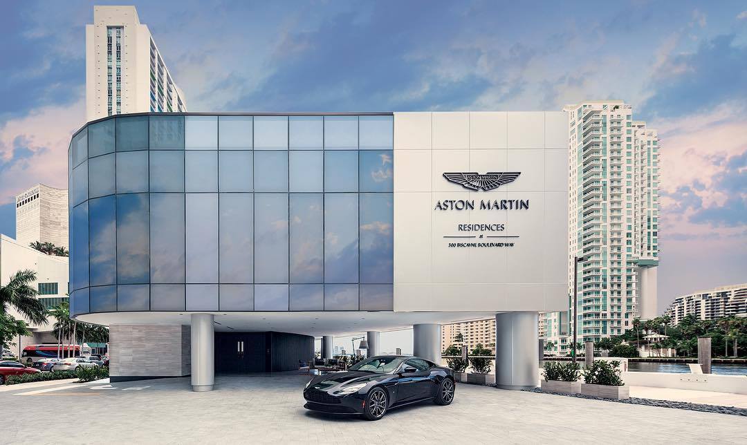 Miami's Top Designer Tammy Apostol and Aston Martin Residences Host Amazing Art & Fashion Event