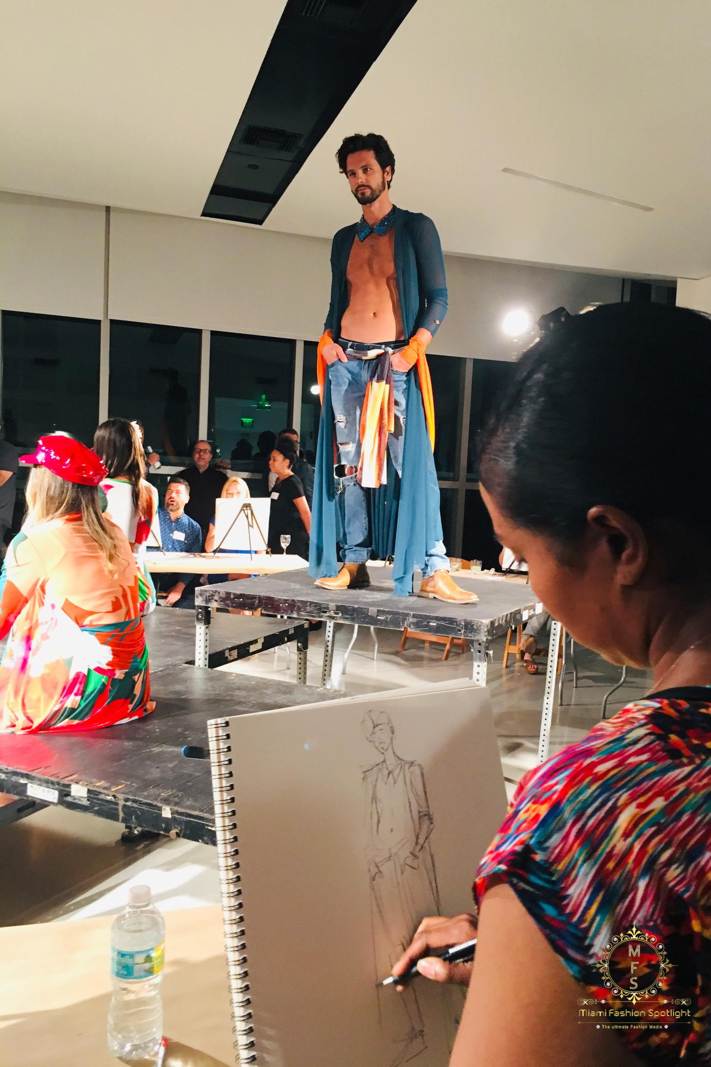 Session with Viviana Gabeiras at “Draw: A party with great lines” event