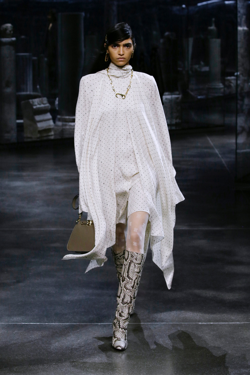 Fendi: Ready To Wear Autumn/Winter 2021 Collection