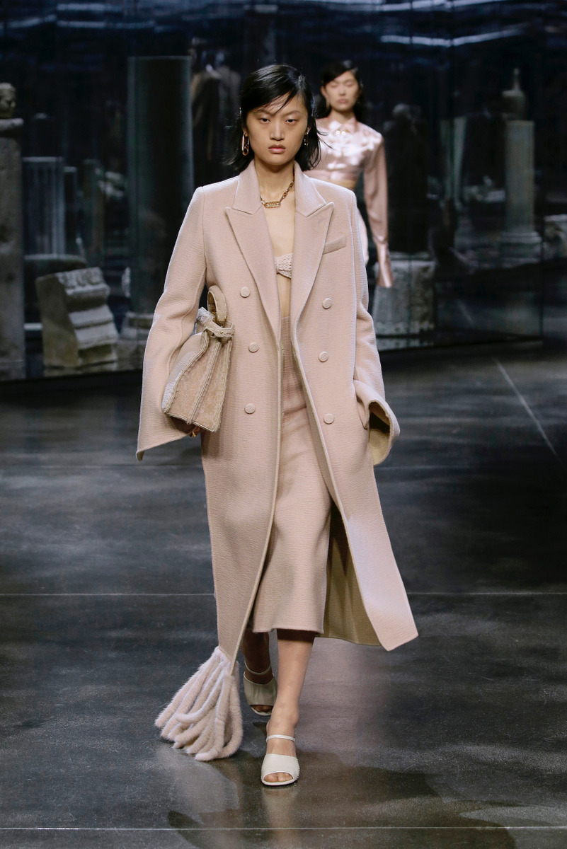 Fendi: Ready To Wear Autumn/Winter 2021 Collection