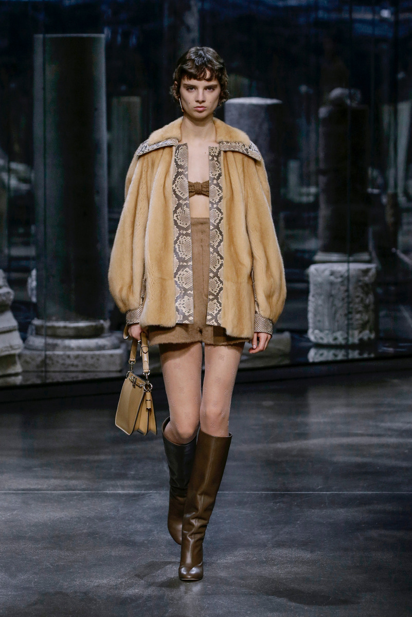 Fendi: Ready To Wear Autumn/Winter 2021 Collection