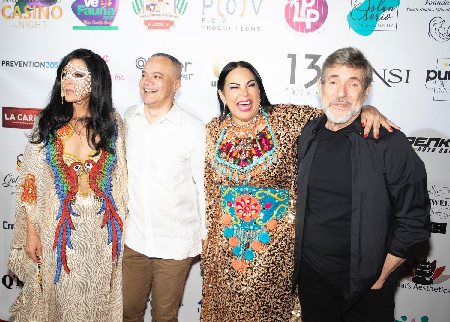 Maria Conchita Alonso en 'Masquerade Casino Night'