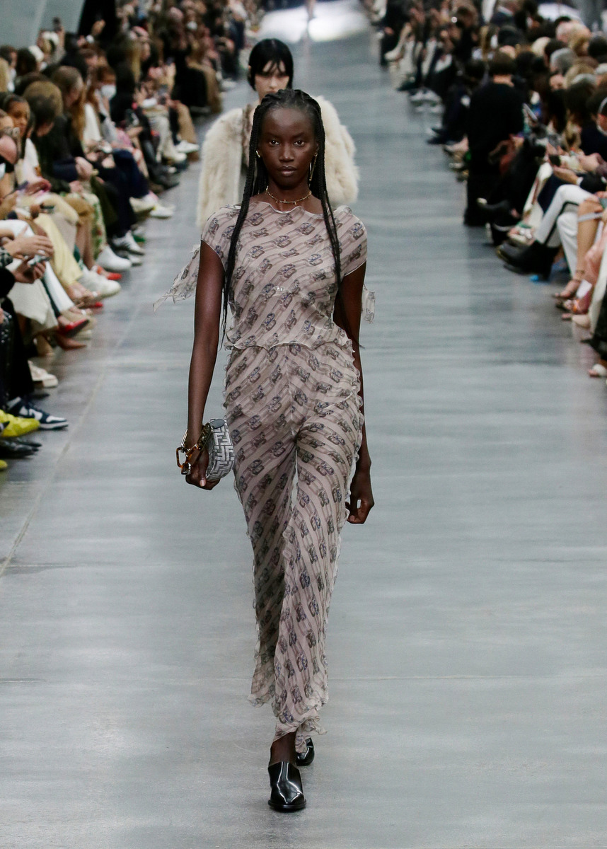 Fendi Ready To Wear Autumn/Winter 2022 Collection