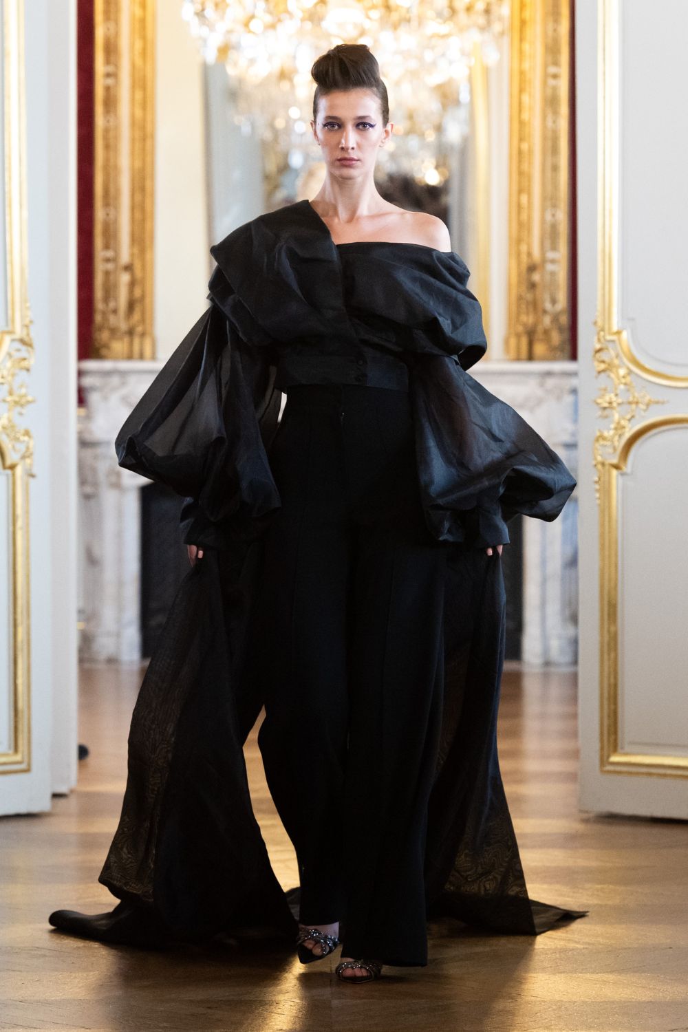 Fovari Haute Couture Collection FW 22-23