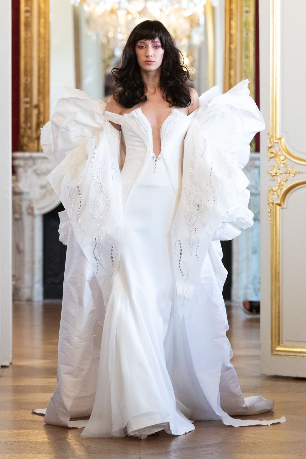 LA METAMORPHOSE Haute Couture Collection FW 22-23