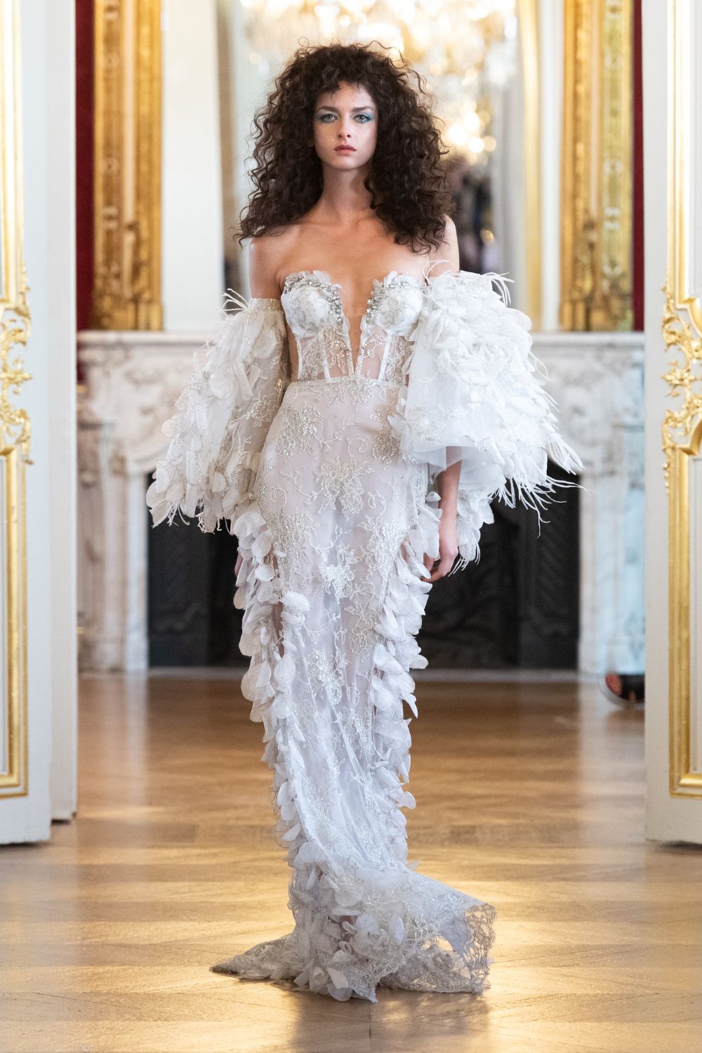 LA METAMORPHOSE Haute Couture Collection FW 22-23