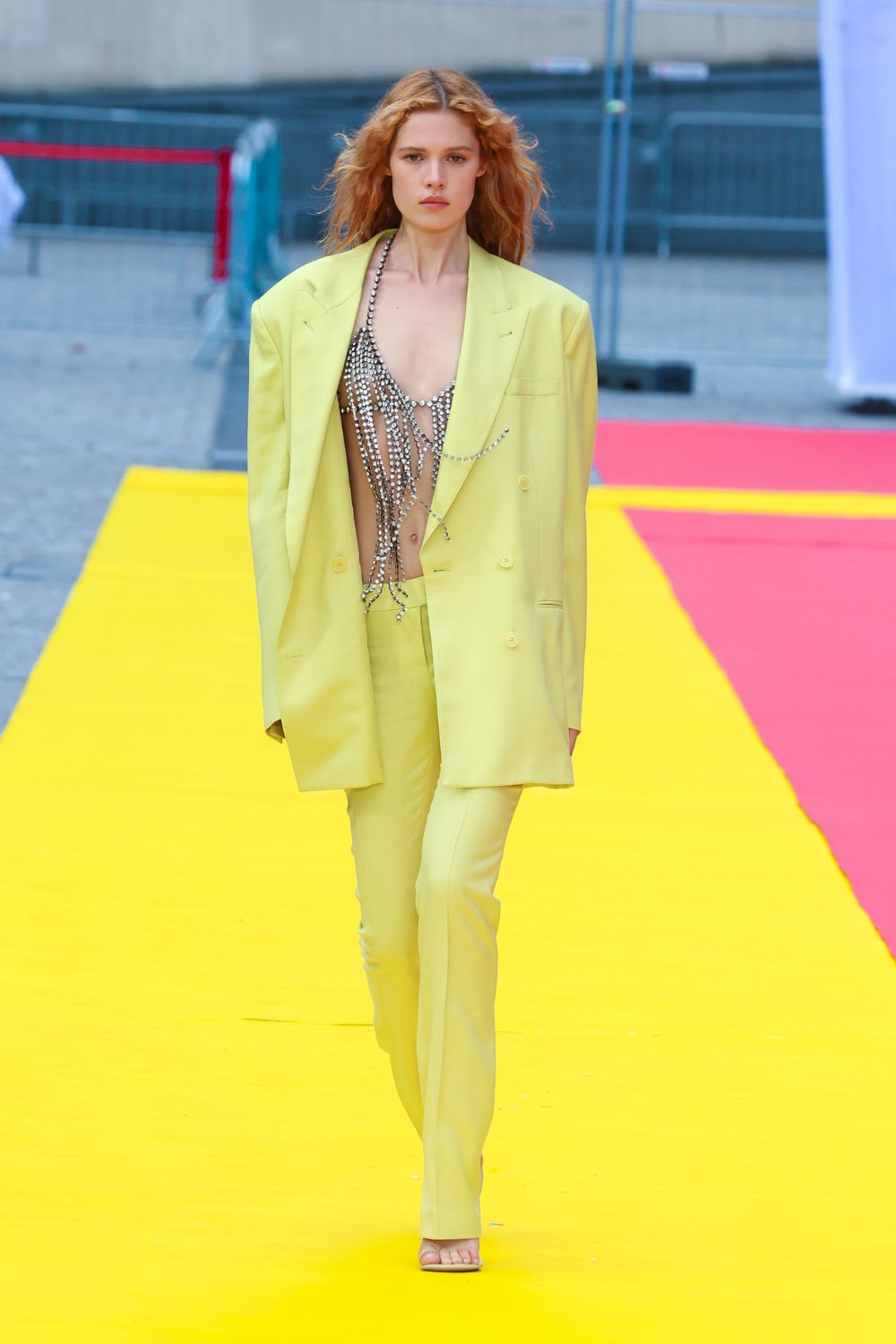 Stella McCartney Summer 2023 Ready-to-Wear Show