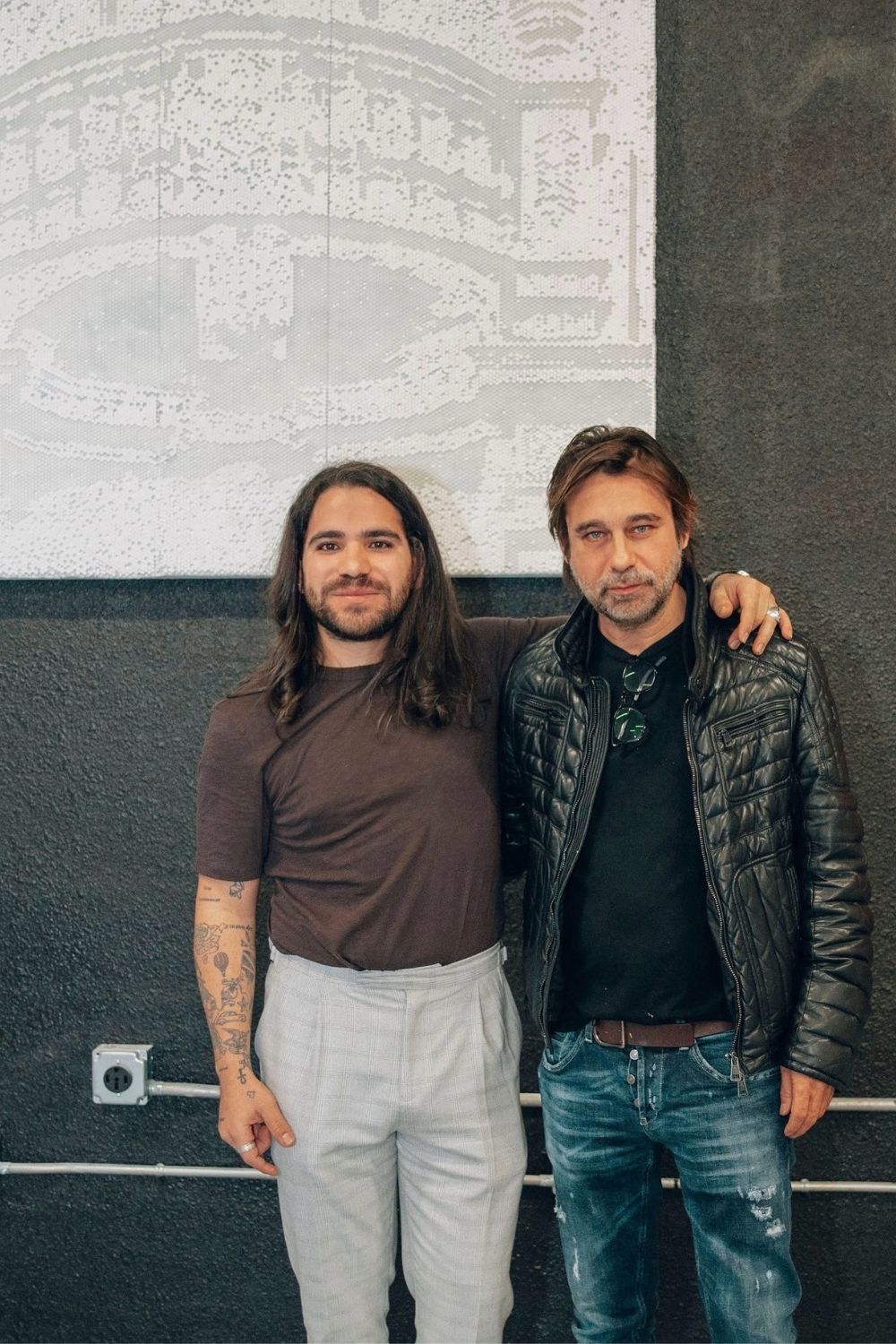 El Artista Joaquín Ávila Presentó La Exhibición “Enjambre” En La Semana De Art Basel En Miami