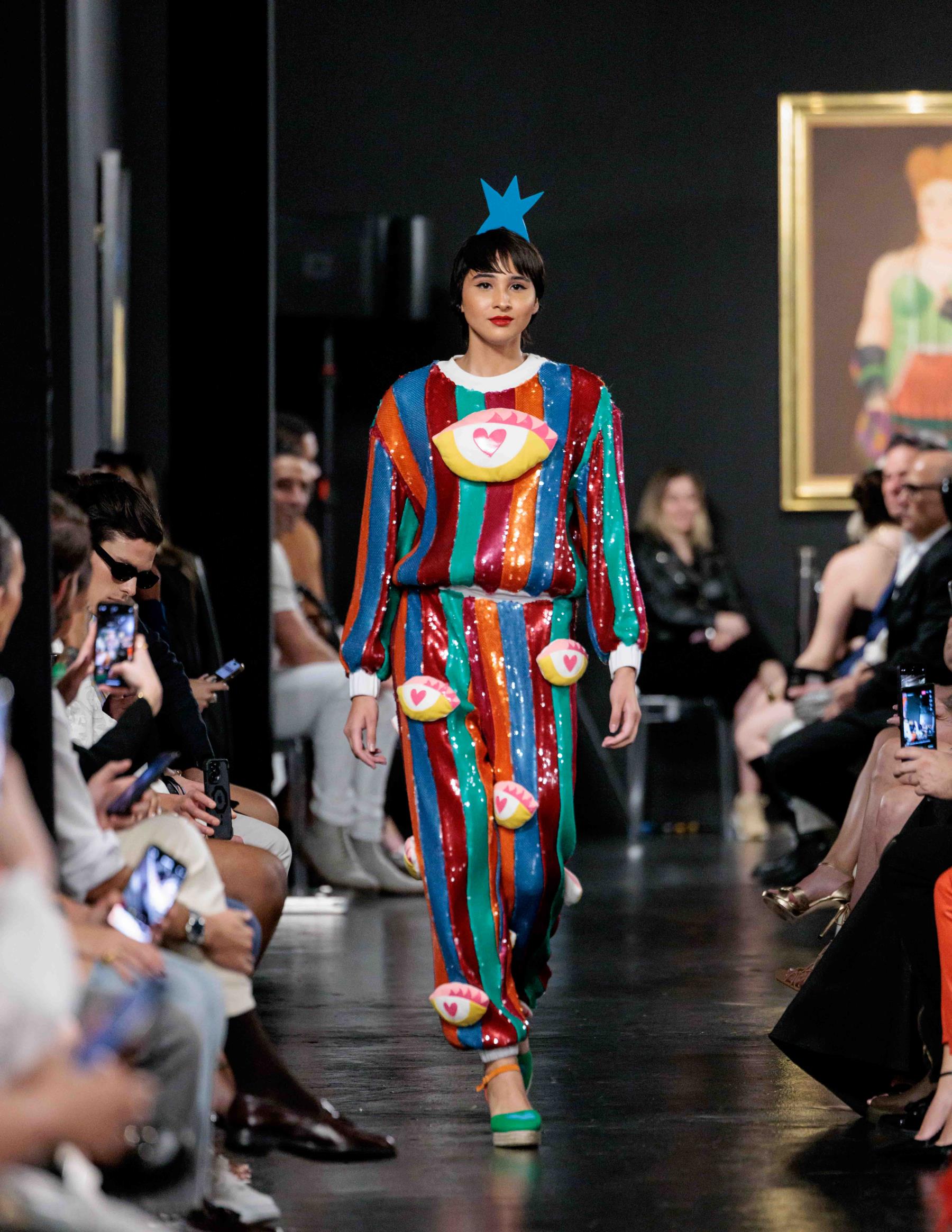 Cosima Ramirez: Radiating Glamour as She Captivates Miami Fashion Week with Agatha Ruiz de la Prada