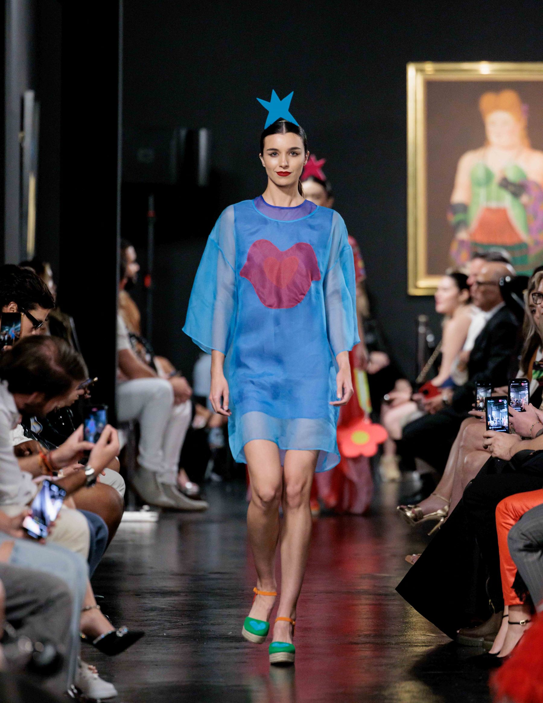 Cosima Ramirez: Radiating Glamour as She Captivates Miami Fashion Week with Agatha Ruiz de la Prada