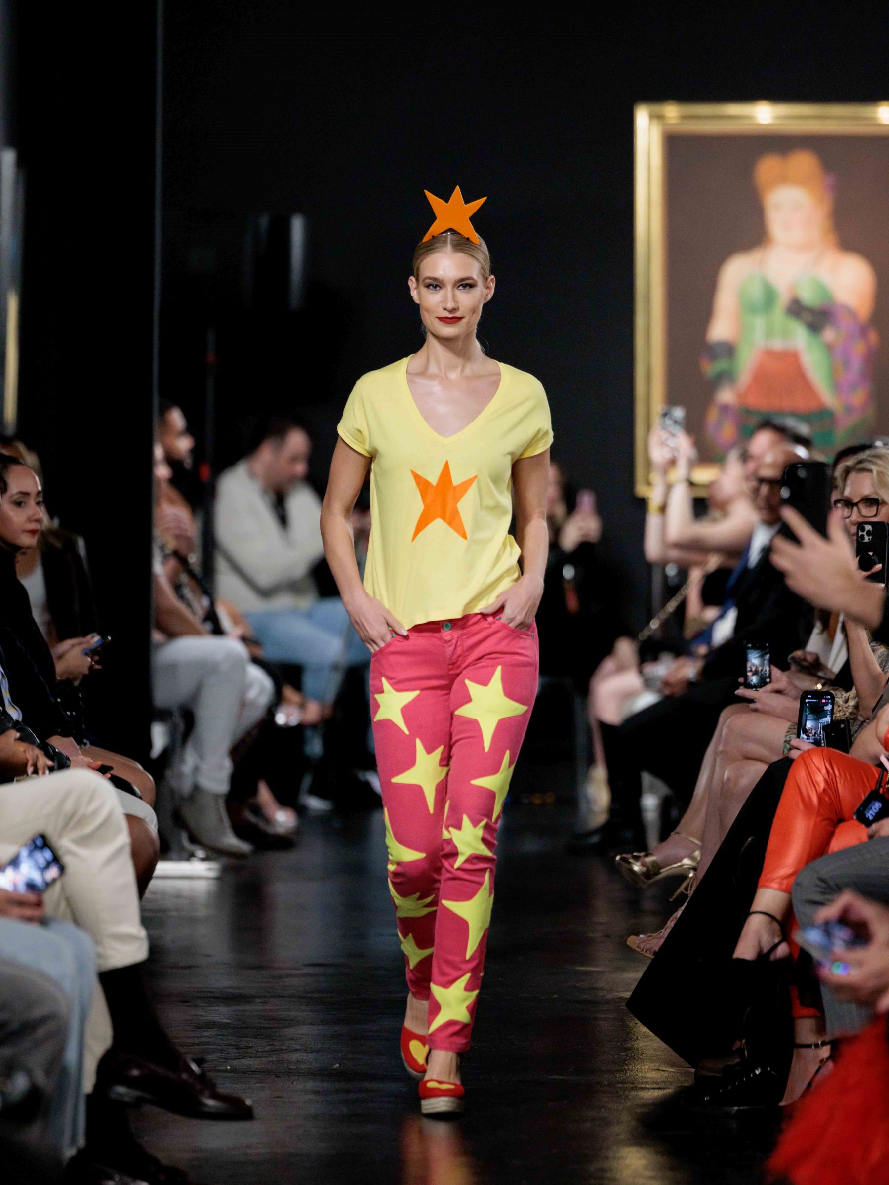 Cosima Ramirez: Radiating Glamour as She Captivates Miami Fashion Week with Agatha Ruiz de la Prada