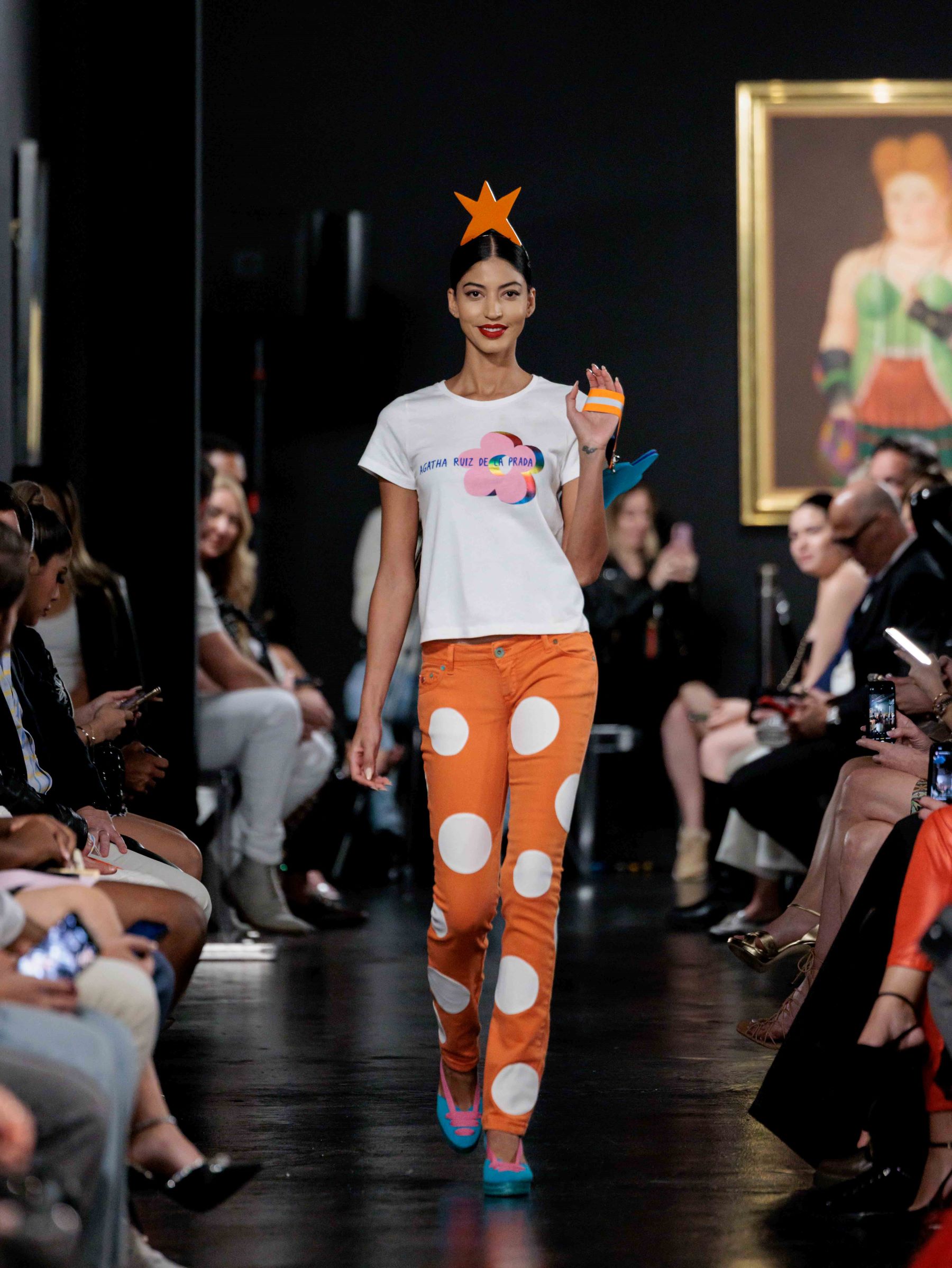 Cosima Ramirez: Radiating Glamour as She Captivates Miami Fashion Week with Agatha Ruiz de la Prada