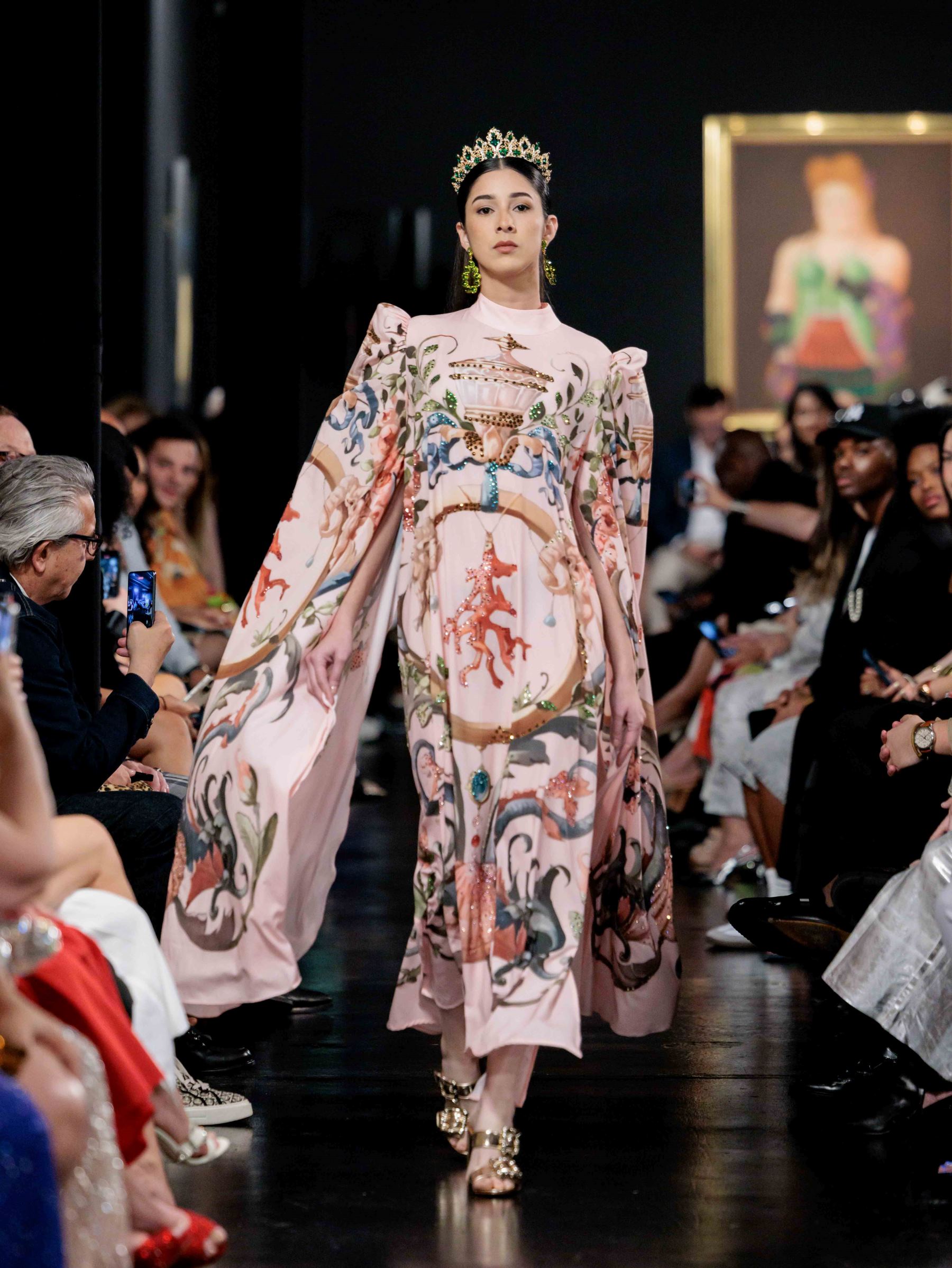  Giannina Azar's 'Renaissance' Reigns Supreme at Miami Fashion Week 2024