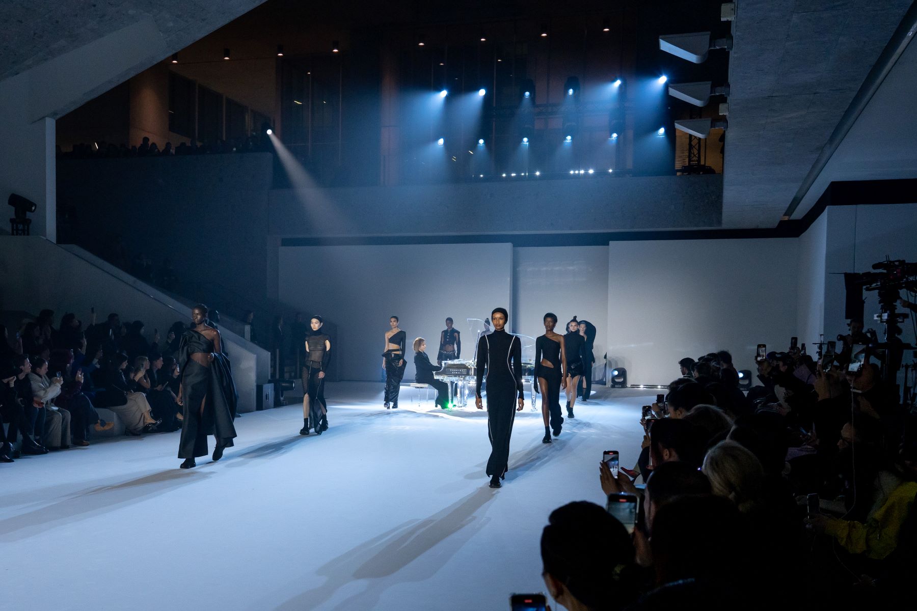 Harmonizing Haute Couture: MAISON YOSHIKI PARIS Shines at Milan Fashion Week