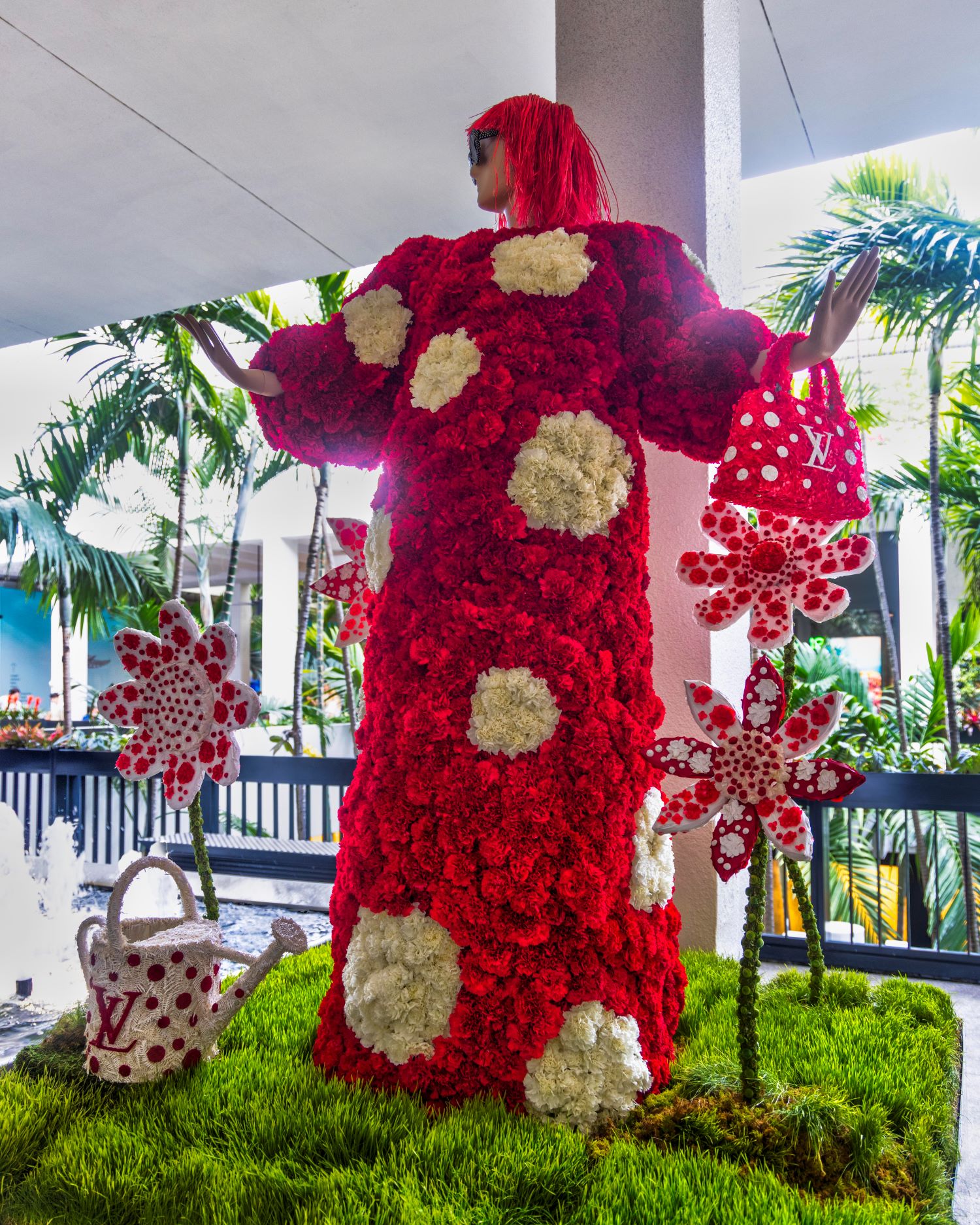 Bal Harbour Shops Unveils Fleurs de Villes ARTISTE 2024