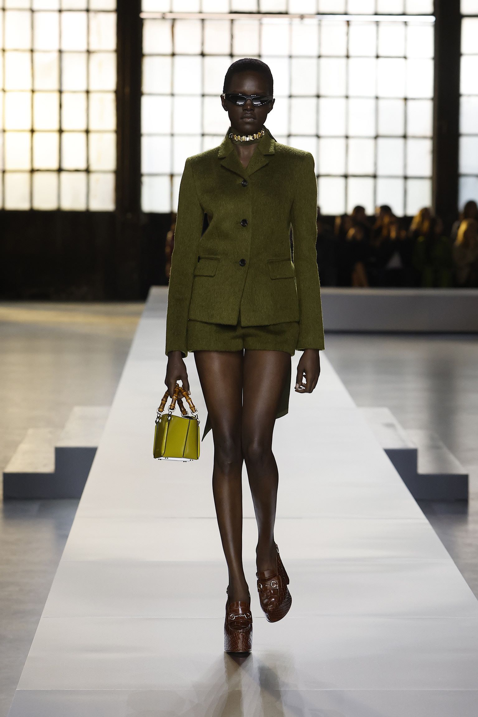 GUCCI WOMEN’S FALL WINTER 2024 FASHION SHOW