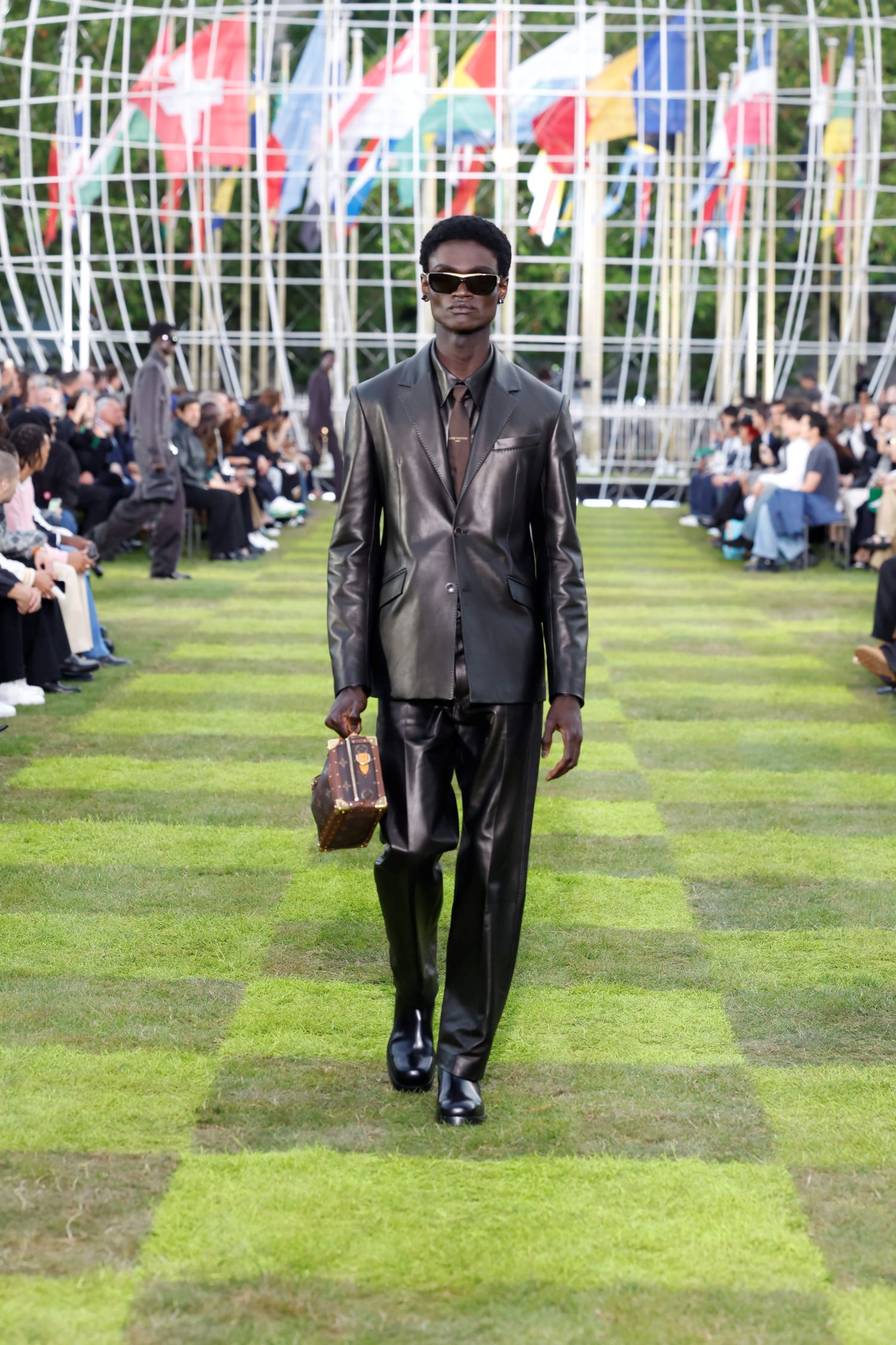 LV MEN'S SPRING SUMMER 2025