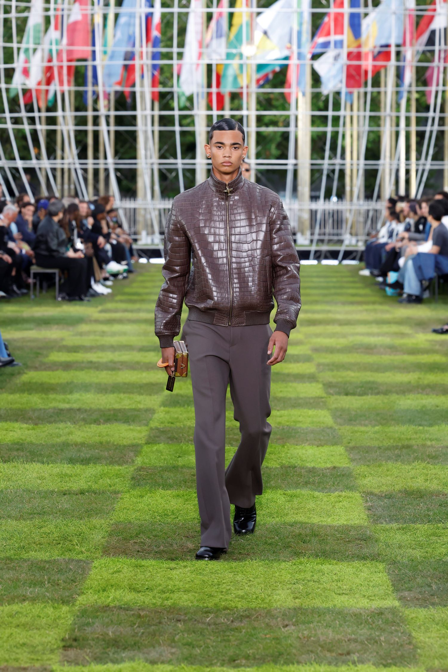 LV Spring-Summer 2025 Men’s Collection 