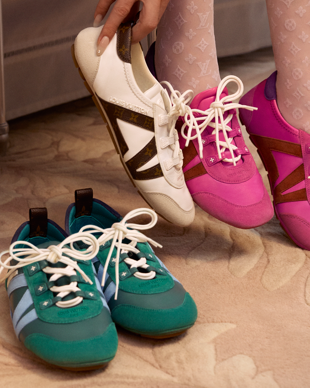 【日本未入荷色♪】Louis Vuitton Sneaker LV Sneakerina Louis Vuitton Women's Sneakerina LV Sneakers in Pink with
