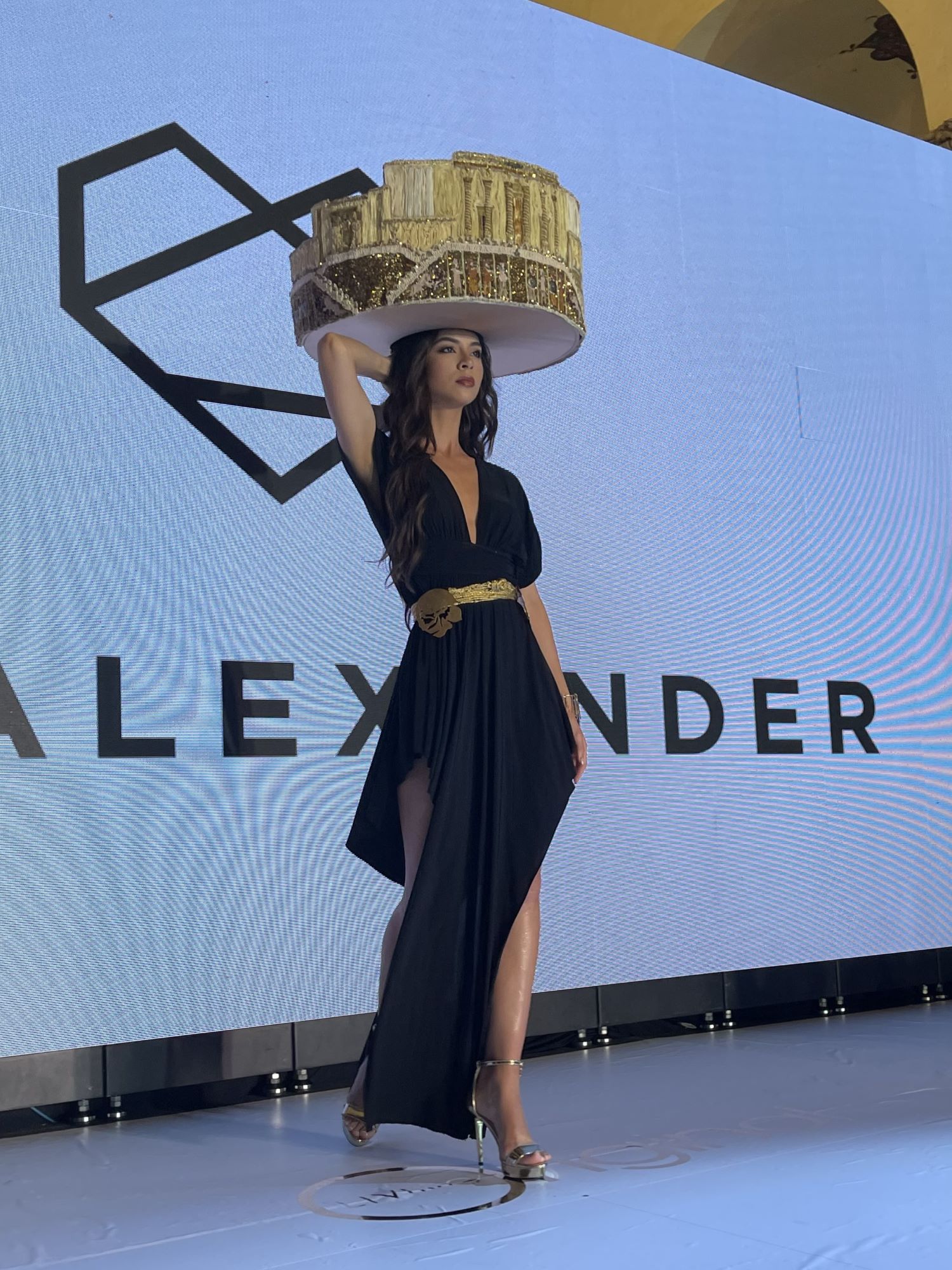 Max Alexander at Original Couture Affair Max Alexander at Original Couture Affair