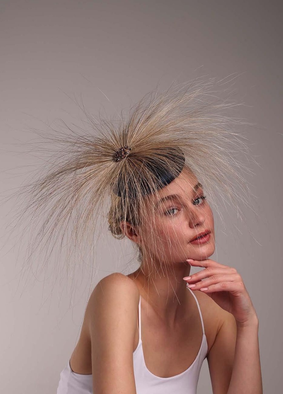 Merve Bayindir’s Headbands and Fascinators: The Must-Have Accessory for Summer 2025