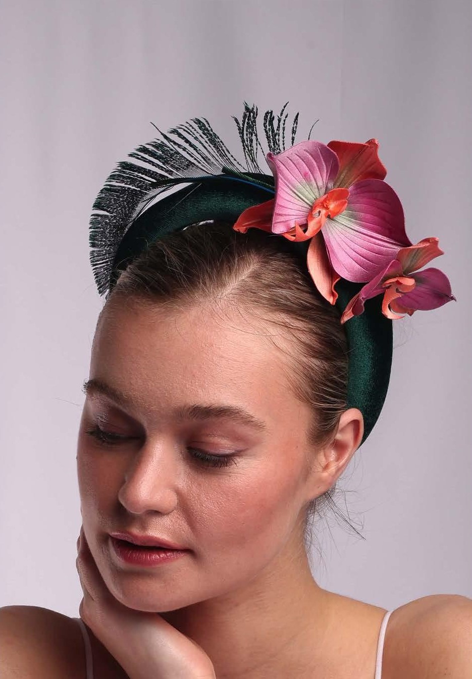 Merve Bayindir’s Headbands and Fascinators: The Must-Have Accessory for Summer 2025