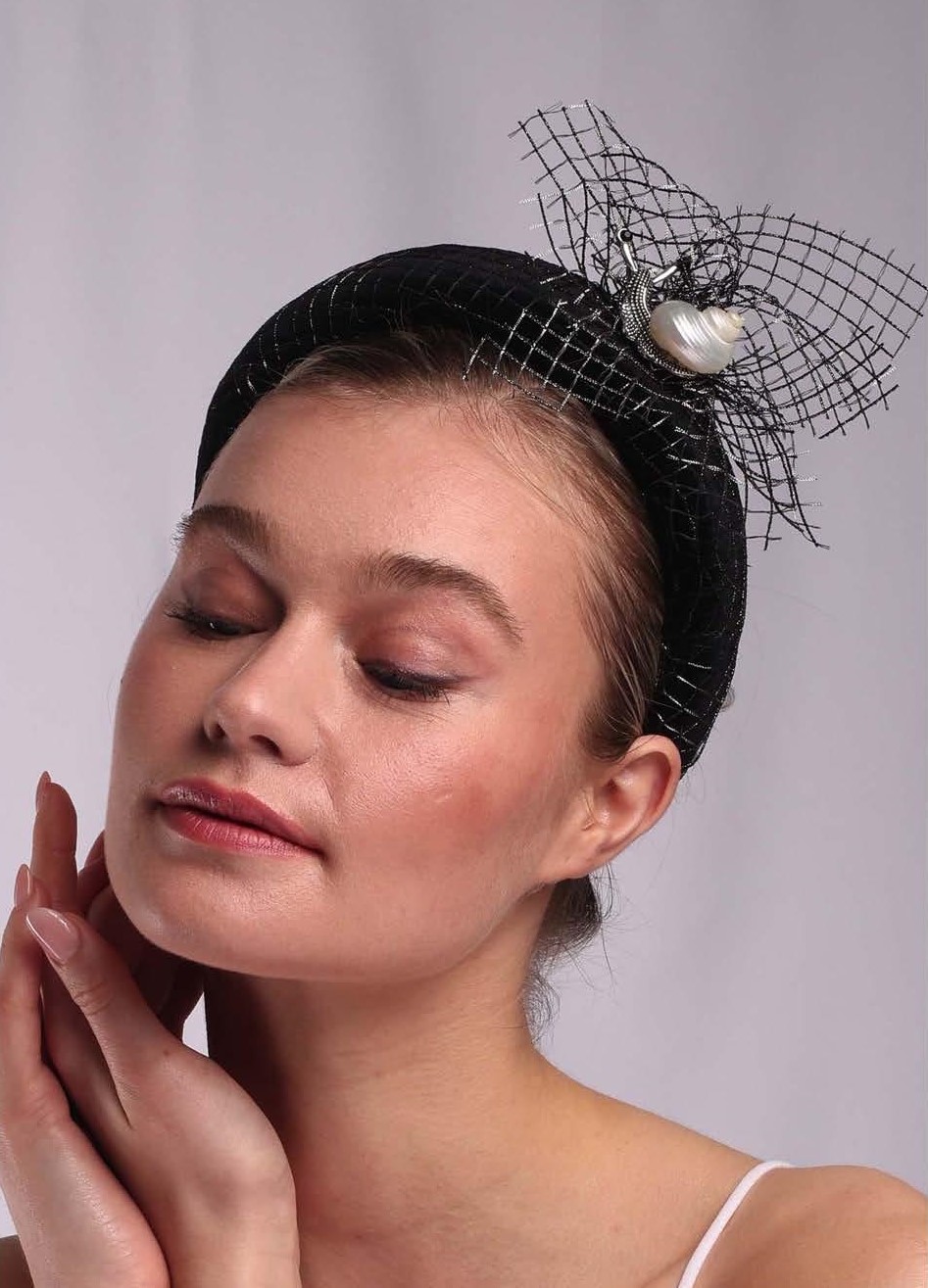 Merve Bayindir’s Headbands and Fascinators: The Must-Have Accessory for Summer 2025