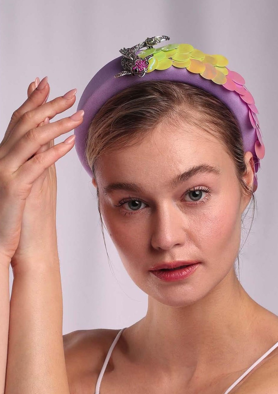 Merve Bayindir’s Headbands and Fascinators: The Must-Have Accessory for Summer 2025