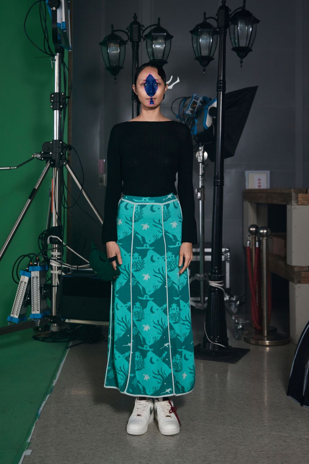 APUJAN Redefines the Deconstructive Cut-Out Trend for AW25