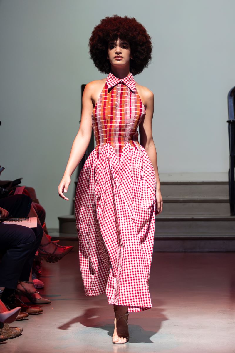 PEM – The Spirit Wears Red