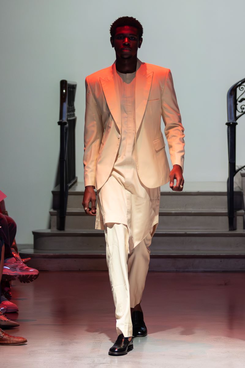 OOMO AJADI – White Oracle: The Eko Spirit Walk