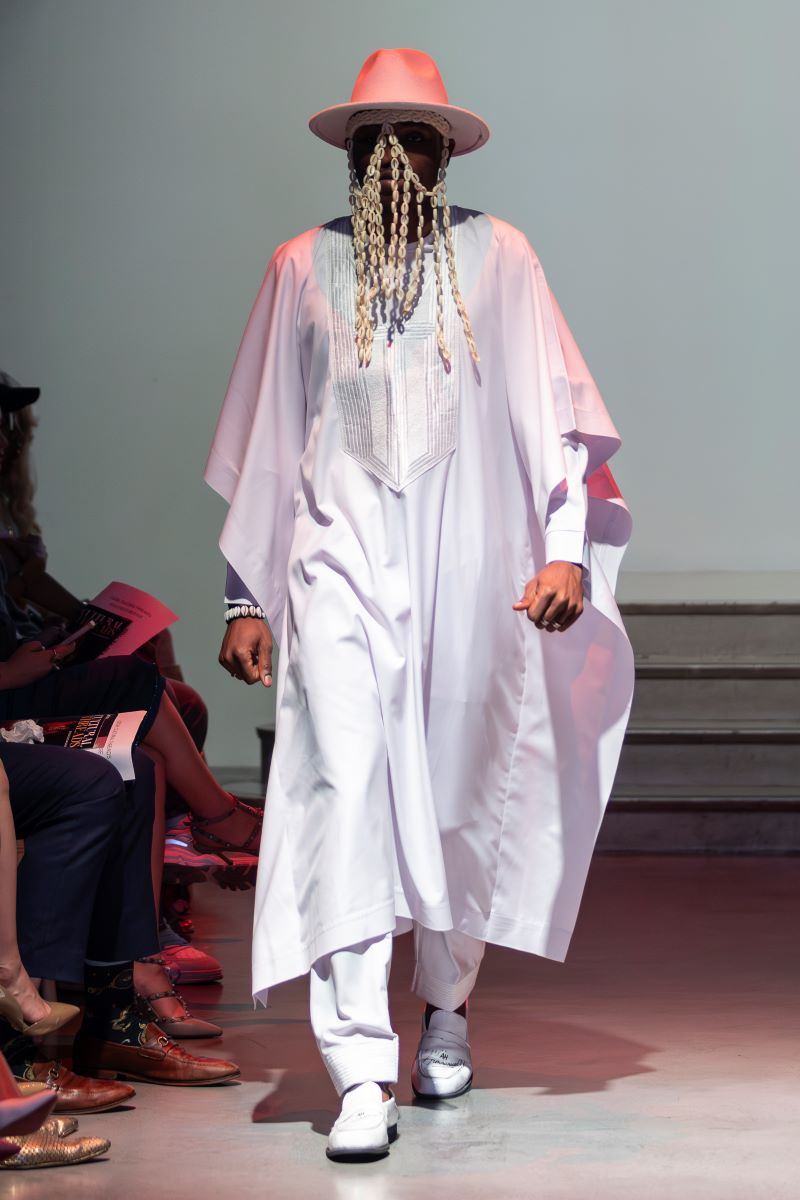 OOMO AJADI – White Oracle: The Eko Spirit Walk