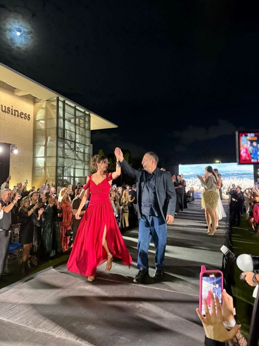 Elie Tahari presenting his latest collection in Miami.