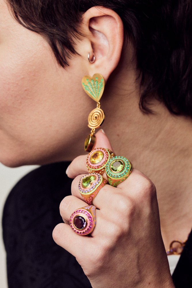 Styling the Après Youth Firework Rings Après Youth Firework Rings: The Demi-Fine Jewelry Trend Redefining Statement Style