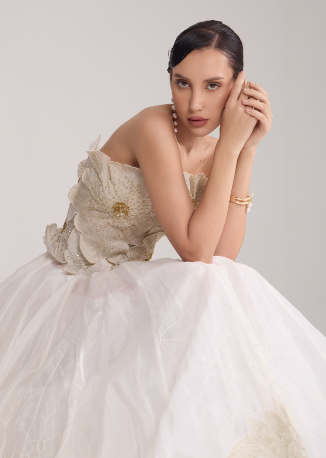 Flapper6: A New Vision of Modern Luxury Womenswear Flapper6: A New Vision of Modern Luxury Womenswear