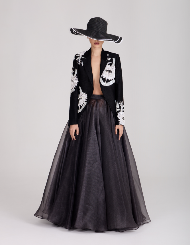 Flapper6: A New Vision of Modern Luxury Womenswear Flapper6: A New Vision of Modern Luxury Womenswear