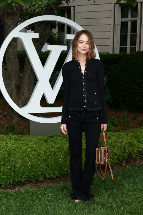 Emma Stone Chose Understated Sophistication at LV Cruise 2027 Show Emma Stone Chose Understated Sophistication at LV Cruise 2027 Show
