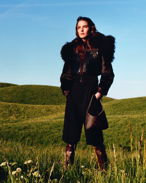Louis Vuitton Multipass Bag Debuts as the House's New Signature Icon for Fall-Winter 2026 Louis Vuitton Multipass Bag Debuts as the House's New Signature Icon for Fall-Winter 2026