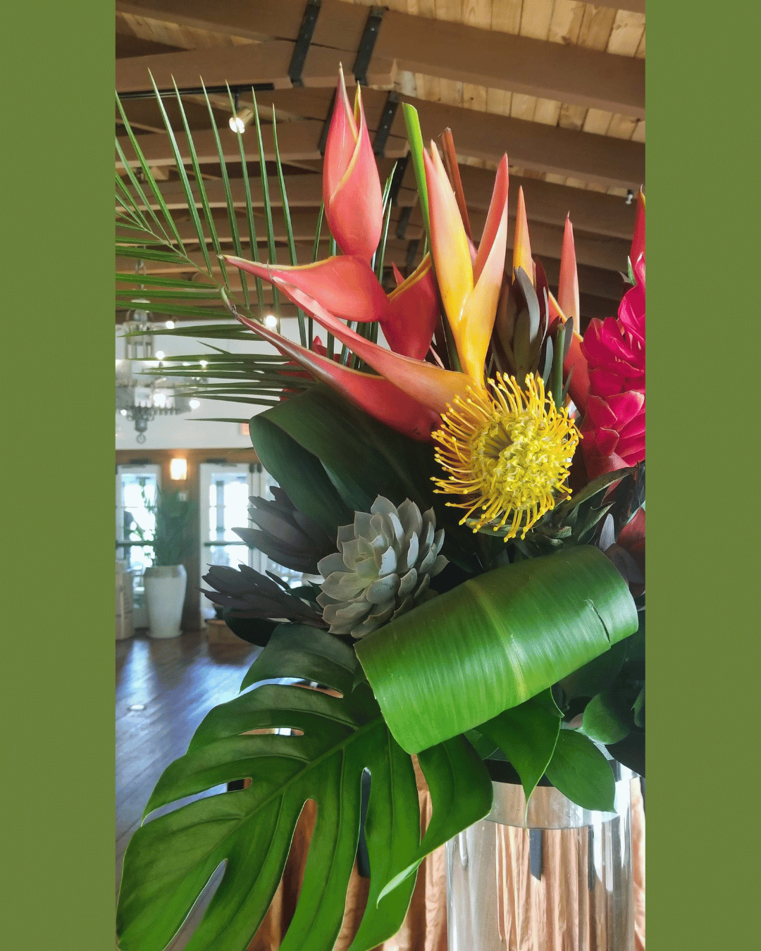 Tropical Floral Arrangements in Miami: A Designer’s Guide Tropical Floral Arrangements in Miami: A Designer’s Guide