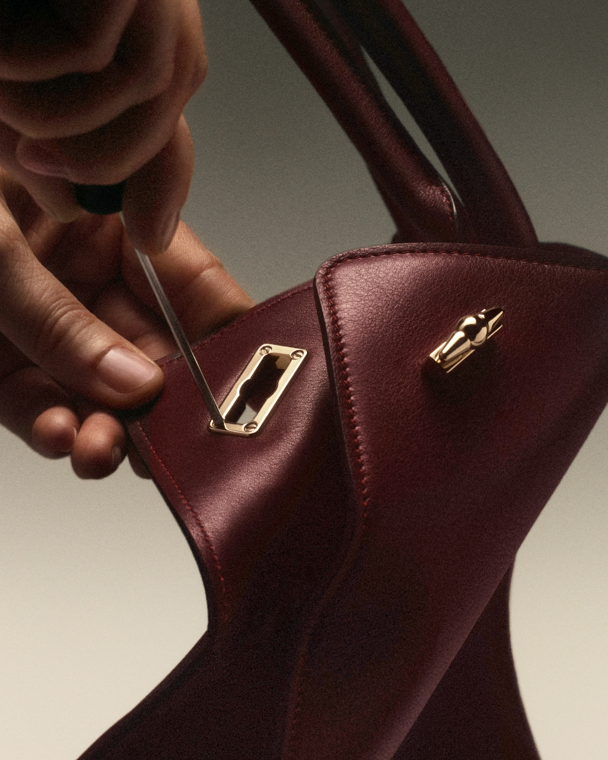 Crafted in Cartier’s Florence Workshops Crafted in Cartier’s Florence Workshops